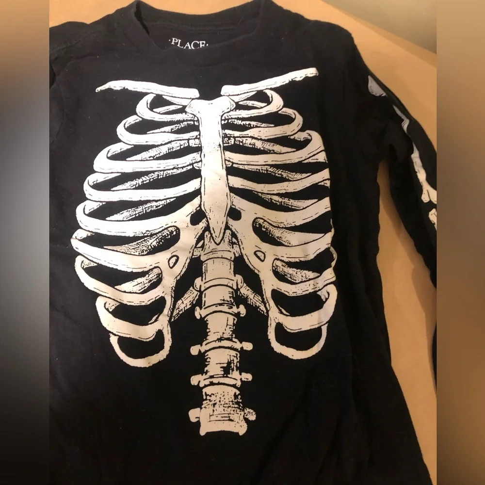 Children’s Place Boys Skeleton Shirt Size 4T XS Halloween outfit Long Sleeve